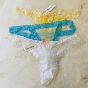 La Vie En Rose Lace-Trim Thong Set in White, Yellow, Blue